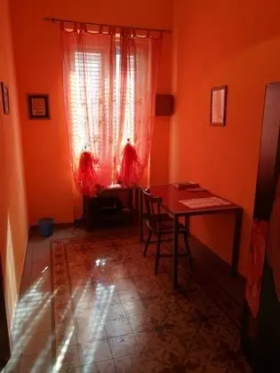 Comfort Tek Büyük Yataklı Oda, Ortak Banyo (Arancio)