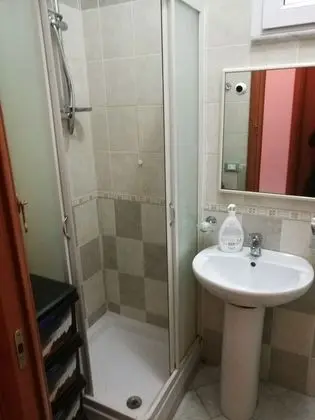 İki Ayrı Yataklı Oda, Ortak Banyo (Turchese)