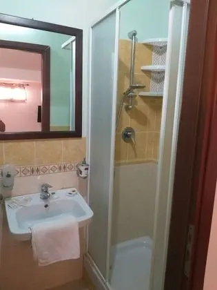 Basic Üç Kişilik Oda