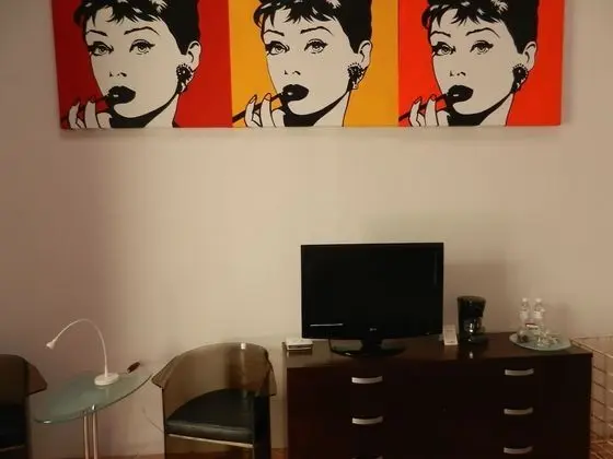 Deluxe Oda, 1 En Büyük (King) Boy Yatak