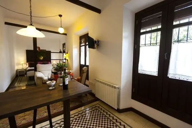 Deluxe Apart Daire, Bahçe Manzaralı