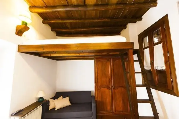 Stüdyo, Bahçe Manzaralı