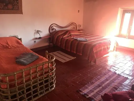 Family Oda, Birden Çok Yatak, Avlu Manzaralı