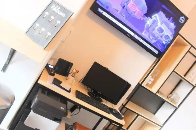 Deluxe Tek Büyük Yataklı Oda