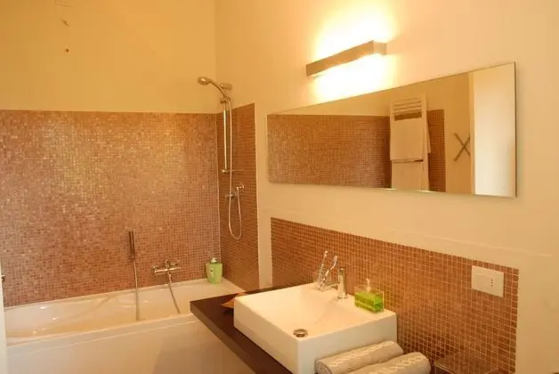 Tek Büyük Yataklı Oda, Balkon