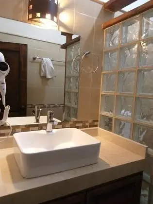 Standard Oda, 1 En Büyük (King) Boy Yatak