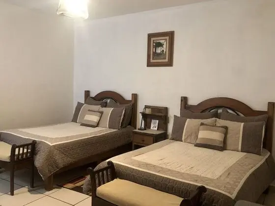 Üç Kişilik Oda