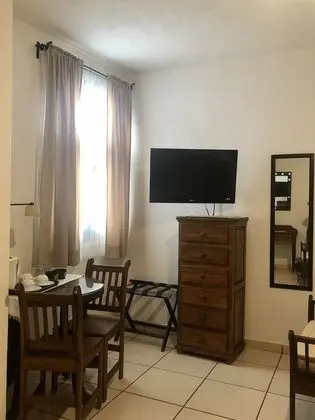 Üç Kişilik Oda