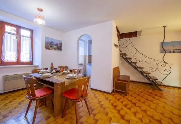Family Sıra Ev, Birden Çok Yatak (La Casa del Marione)