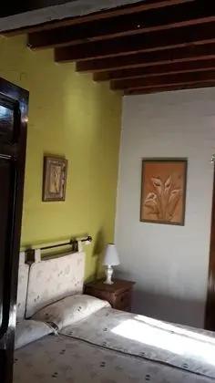 Traditional Tek Büyük Yataklı Oda