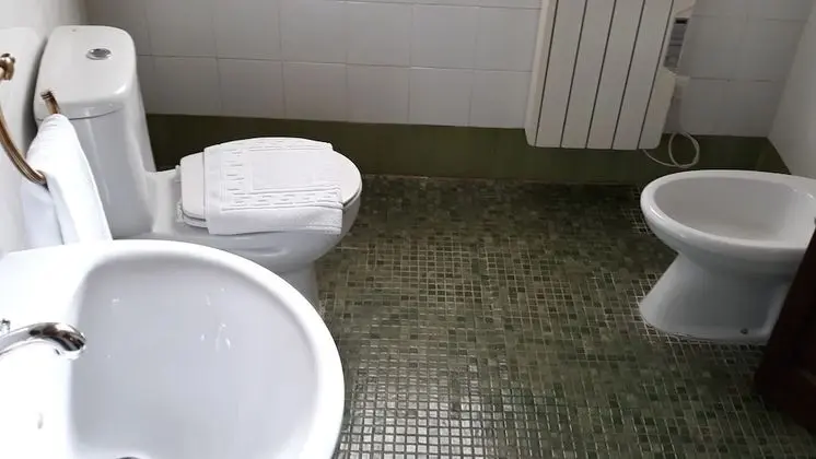 Traditional Tek Büyük Yataklı Oda