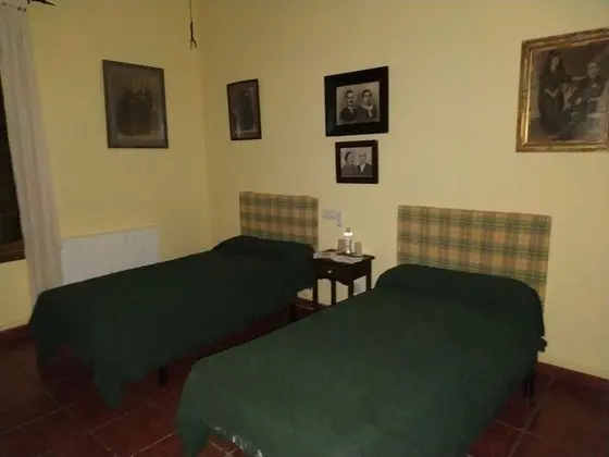 Tek Büyük Yataklı Oda (+ Terror game 6 hours)