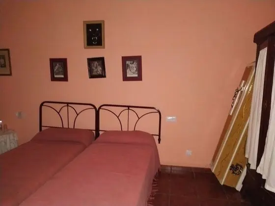 Tek Büyük Yataklı Oda (+ Terror game 6 hours)