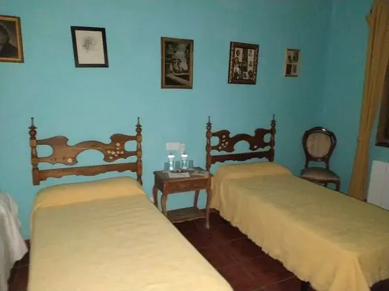 Tek Büyük Yataklı Oda (+ Terror game 6 hours)