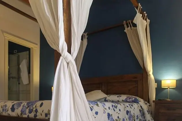 Basic Tek Büyük Yataklı Oda, Ek Bina