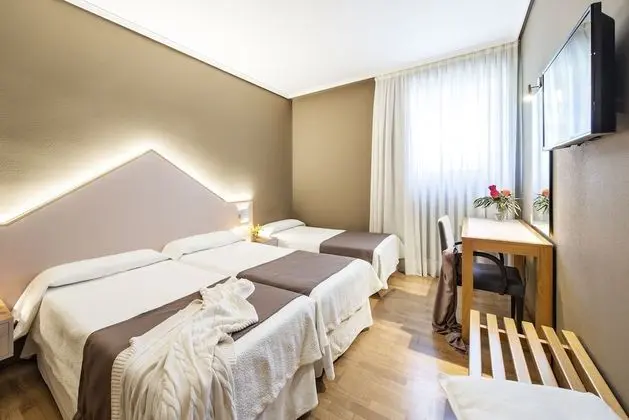 Tek Büyük veya İki Ayrı Yataklı Oda