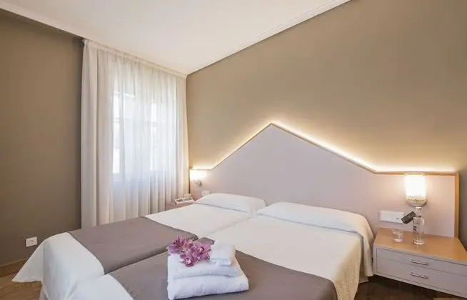 Tek Büyük veya İki Ayrı Yataklı Oda