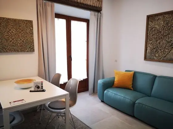 Standard Apart Daire, 1 Yatak Odası, Avlu Manzaralı