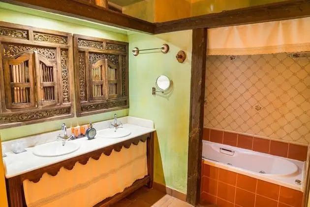 Superior Tek Büyük Yataklı Oda (Rústica)