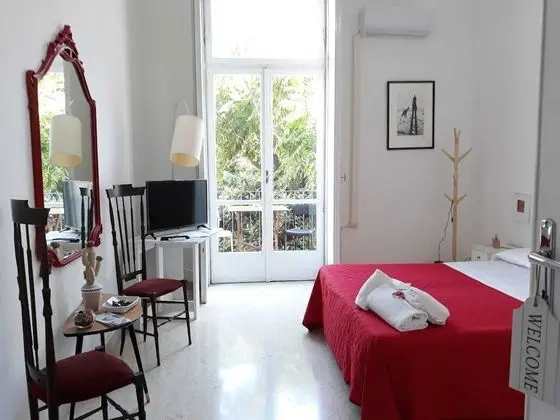 Üç Kişilik Oda, Balkon (Il Chiodino)