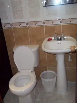 Üç Kişilik Oda