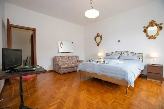 Apart Daire, 2 Yatak Odası, Balkon, Göl Manzaralı