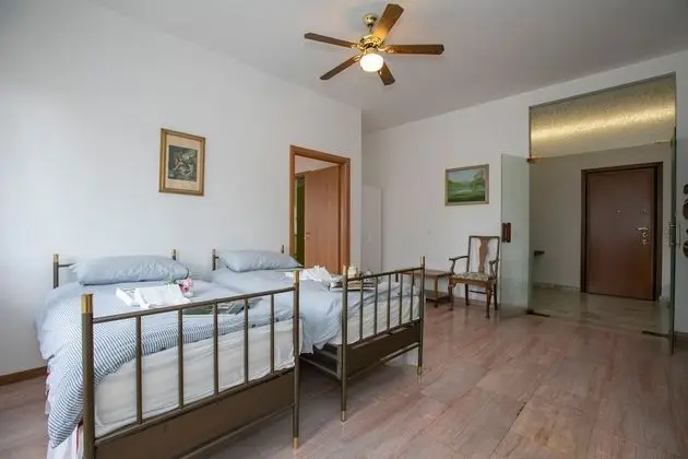 Apart Daire, 2 Yatak Odası, Balkon, Göl Manzaralı