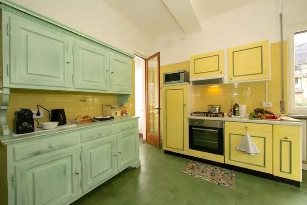Apart Daire, 2 Yatak Odası, Balkon, Göl Manzaralı