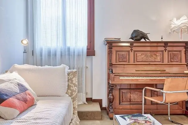 Süit, Bağlantılı Odalar (4)