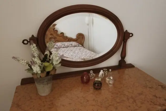 Tek Büyük Yataklı Oda, Özel Banyo, Avlu Manzaralı