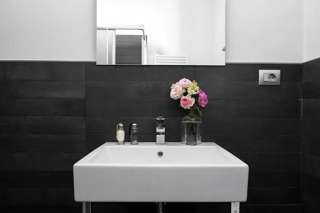 Tek Büyük Yataklı Oda, Özel Banyo, Avlu Manzaralı