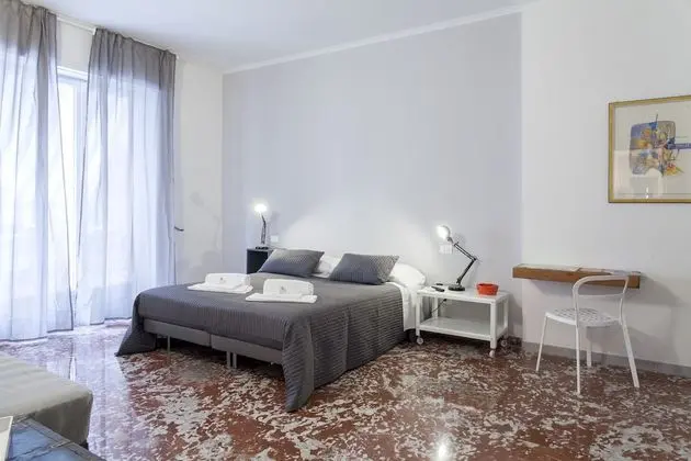 Üç Kişilik Oda
