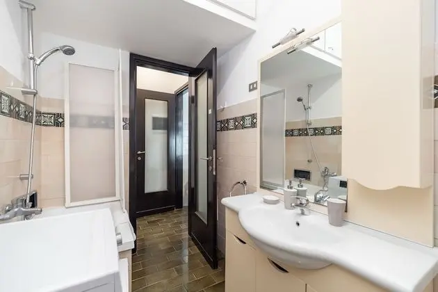 City Tek Büyük veya İki Ayrı Yataklı Oda, Ortak Banyo