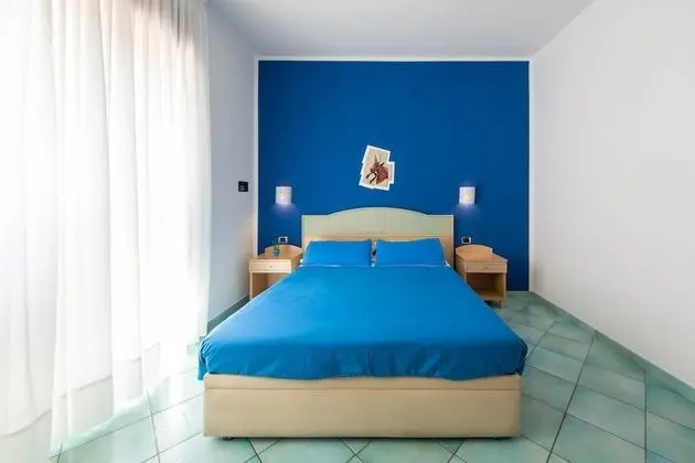 Tek Büyük Yataklı Oda, Balkon