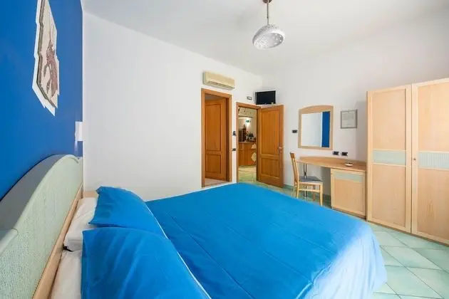 Tek Büyük Yataklı Oda, Balkon
