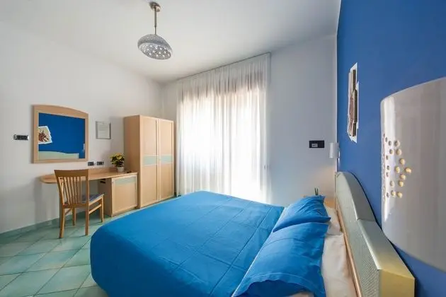 Tek Büyük Yataklı Oda, Balkon