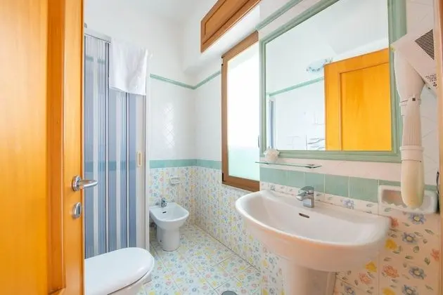 Üç Kişilik Oda, Balkon