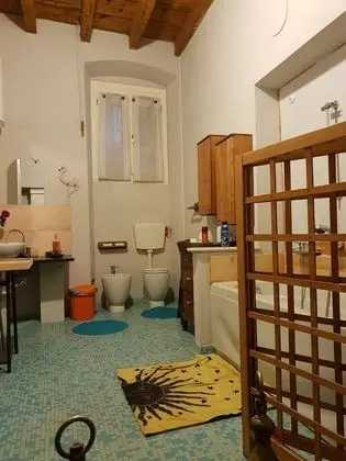 Üç Kişilik Oda