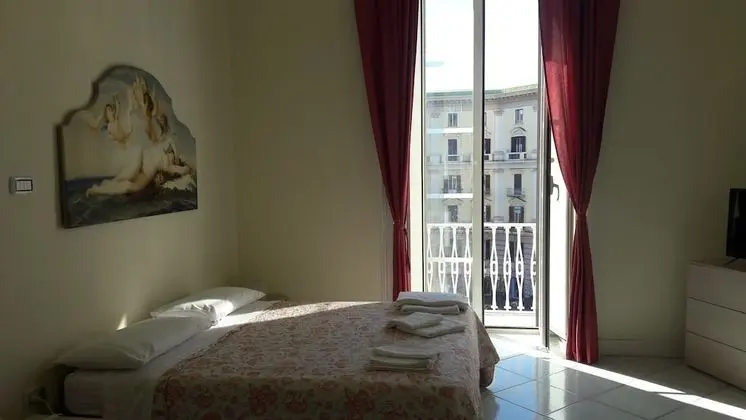 Dört Kişilik Oda, Ortak Banyo