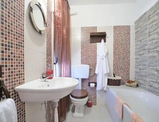 Tek Büyük veya İki Ayrı Yataklı Oda