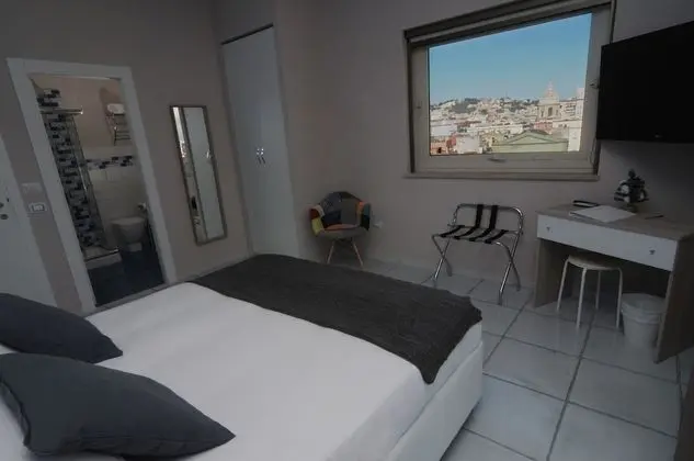 Deluxe Tek Büyük Yataklı Oda, Balkon, Deniz Manzaralı