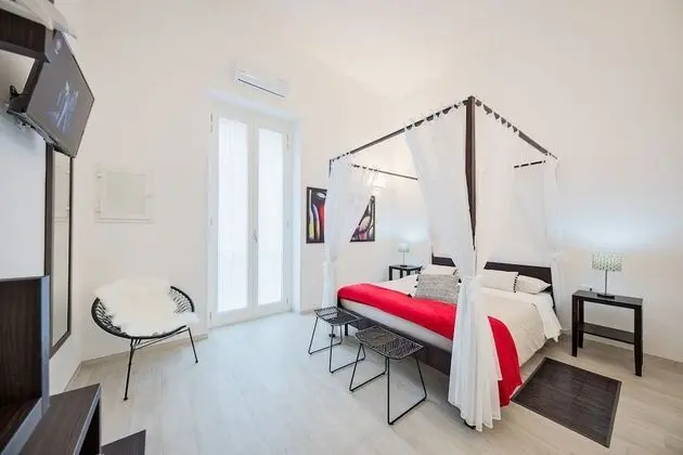 Deluxe Tek Büyük Yataklı Oda (Porta Rudiae)