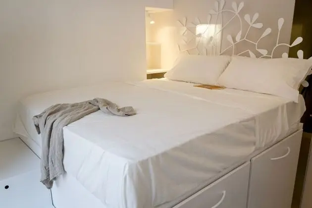 Basic Tek Büyük Yataklı Oda