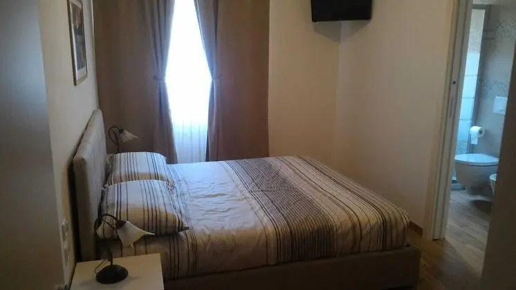 Tek Büyük Yataklı Oda, 1 Büyük (Queen) Boy Yatak