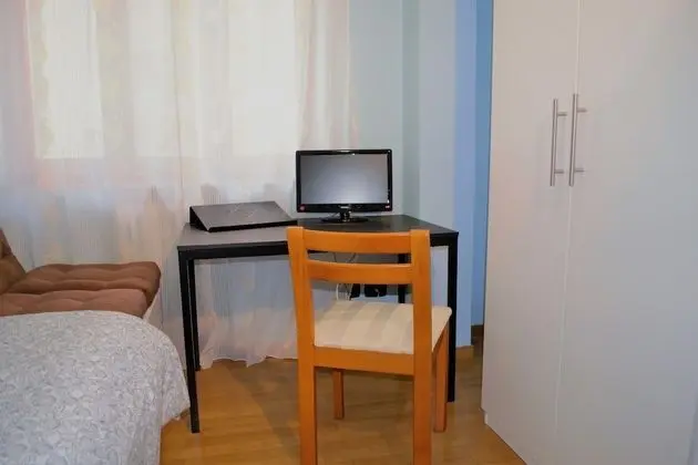 Tek Kişilik Oda, Ortak Banyo