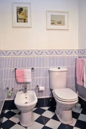 Tek Kişilik Oda, Ortak Banyo