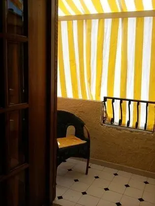 Üç Kişilik Oda, Deniz Manzaralı