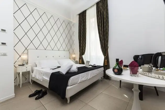 Standard Tek Büyük veya İki Ayrı Yataklı Oda