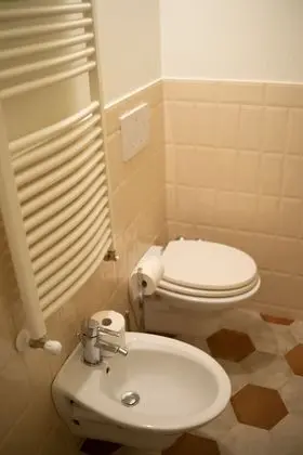 Basic Tek Büyük Yataklı Oda