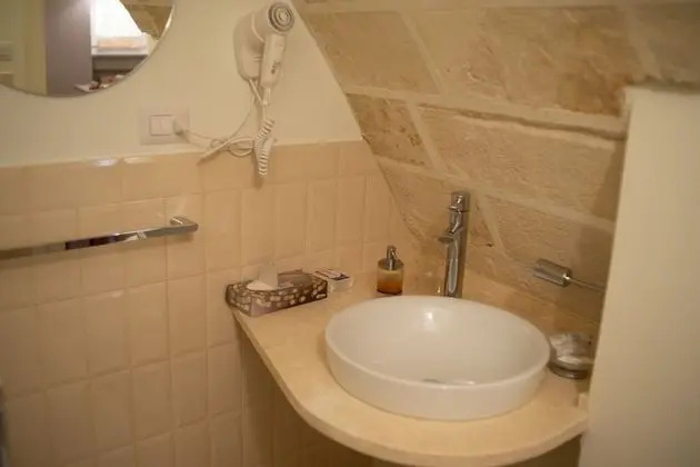 Basic Tek Büyük Yataklı Oda